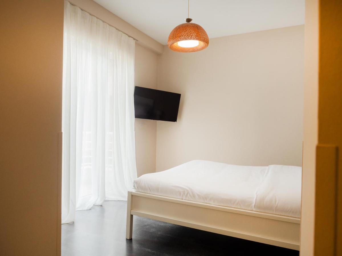 Lake Drive Rooms&Apartments Tirana Buitenkant foto