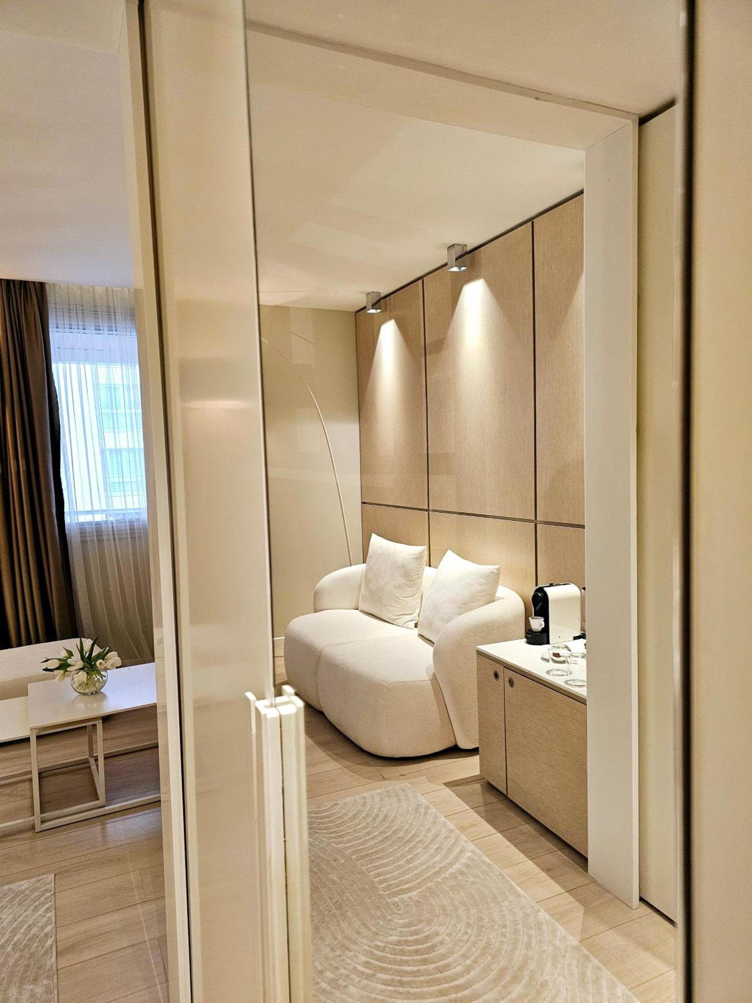 Lake Drive Rooms&Apartments Tirana Buitenkant foto